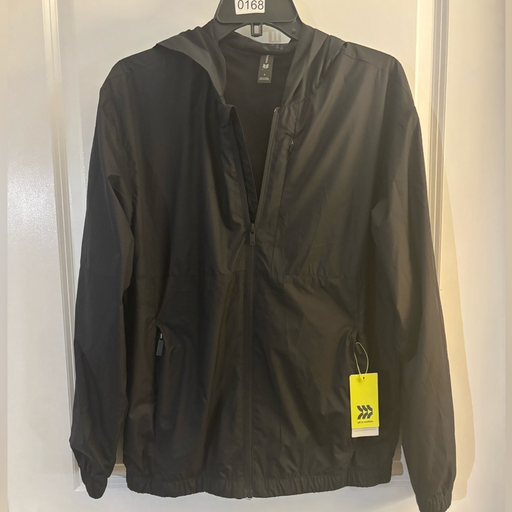 Men's All in Motion Black Lightweight Hooded Windbreaker Jacket sz Small NWT